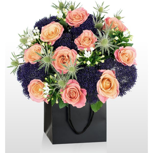 Turner Bouquet - National Gallery Flowers - National Gallery Bouquets - Luxury Flowers - Peach Roses - Anniversary Flowers