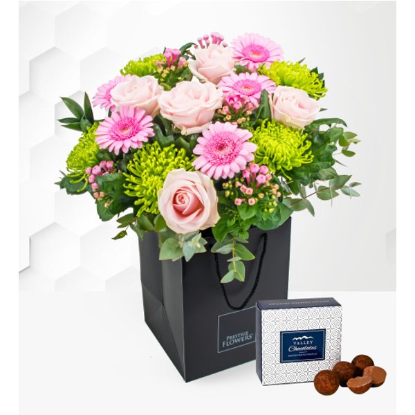 Lomond - Free Chocs - Mother's Day Flowers - Mother's Day Flower Delivery - Flowers For Mum - Free Chocs