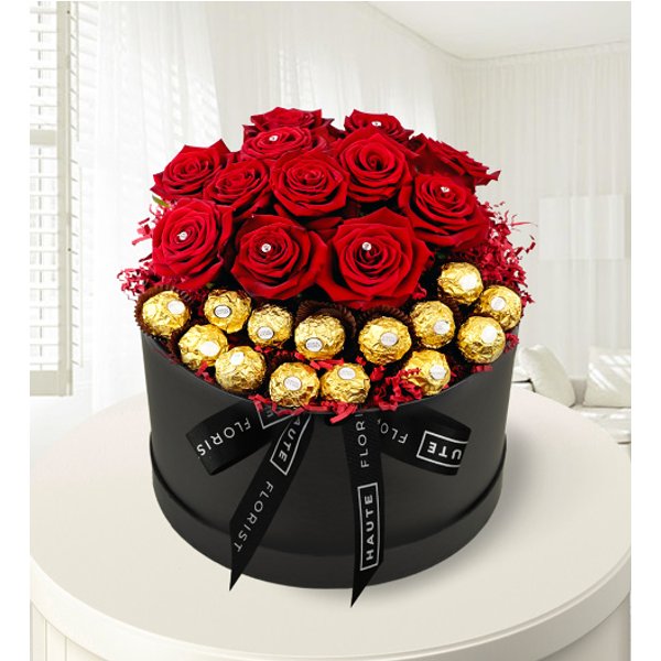 The Magnificent - Luxury Red Roses - Hat Box Flowers - Luxury Red Roses - Luxury Valentine's Flowers