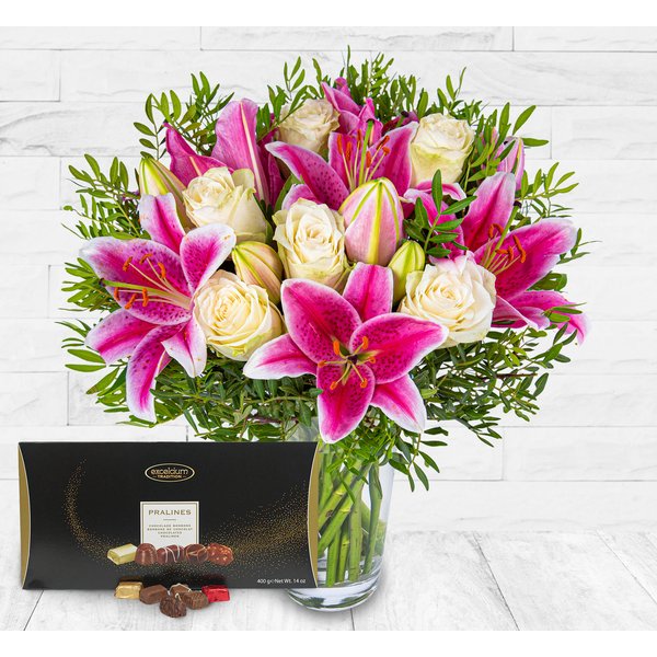 Classic Roses and Lilies Cocoa Gift
